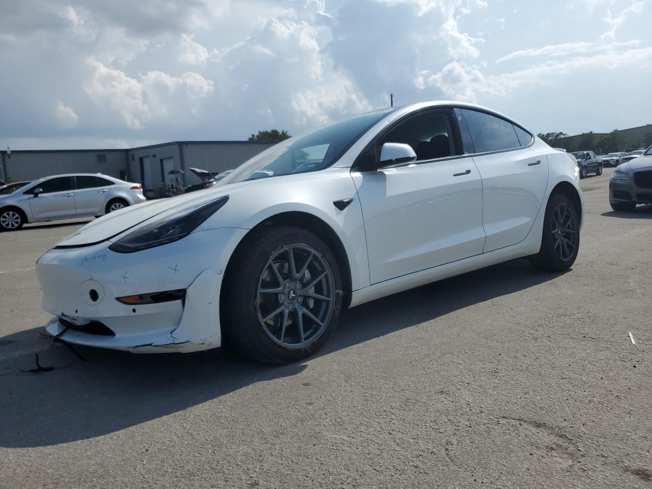 5YJ3E1EB3NF184261  tesla model 3 2022 IMG 0