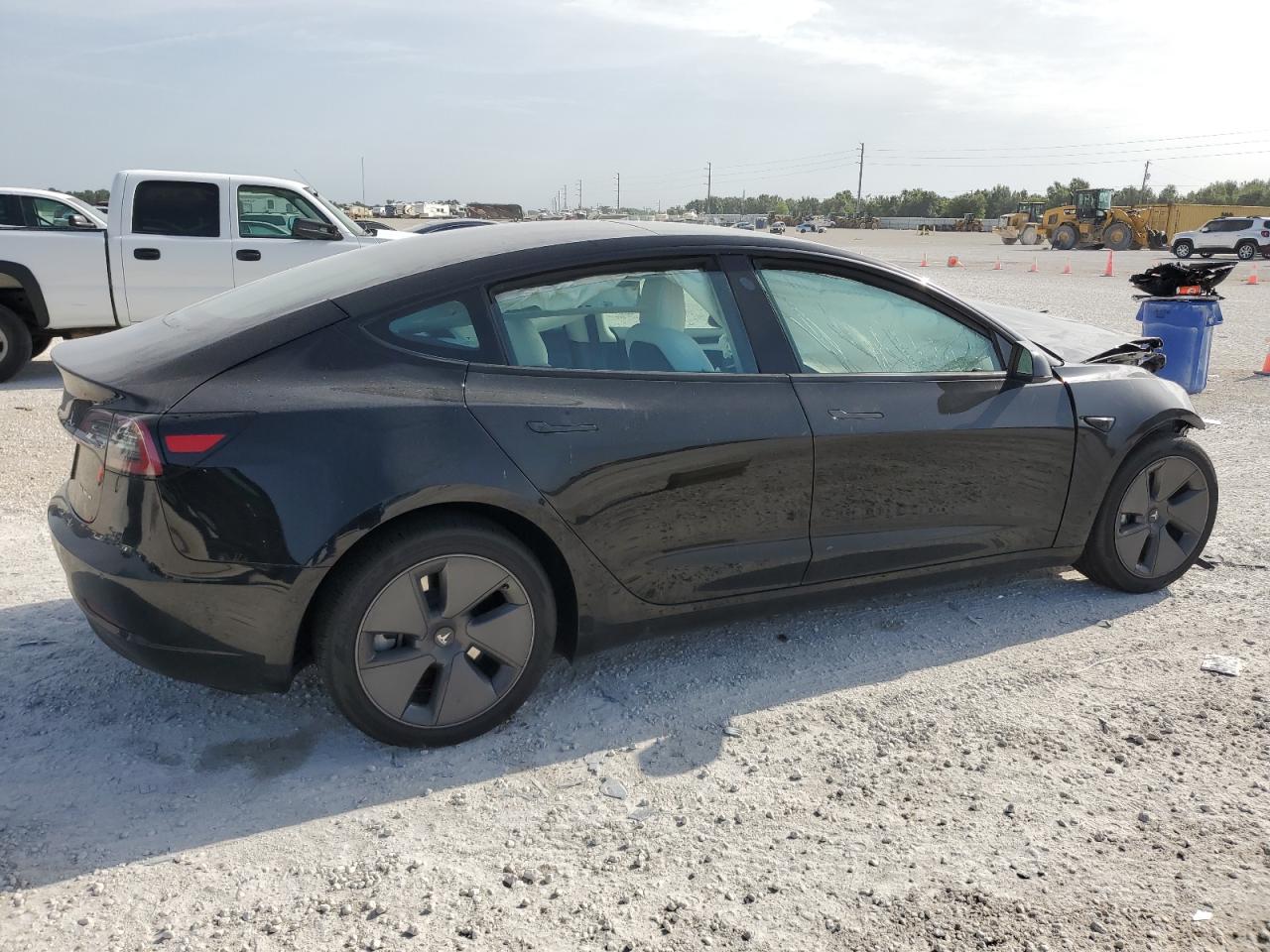 5YJ3E1EB3NF358197  tesla model 3 2022 IMG 3