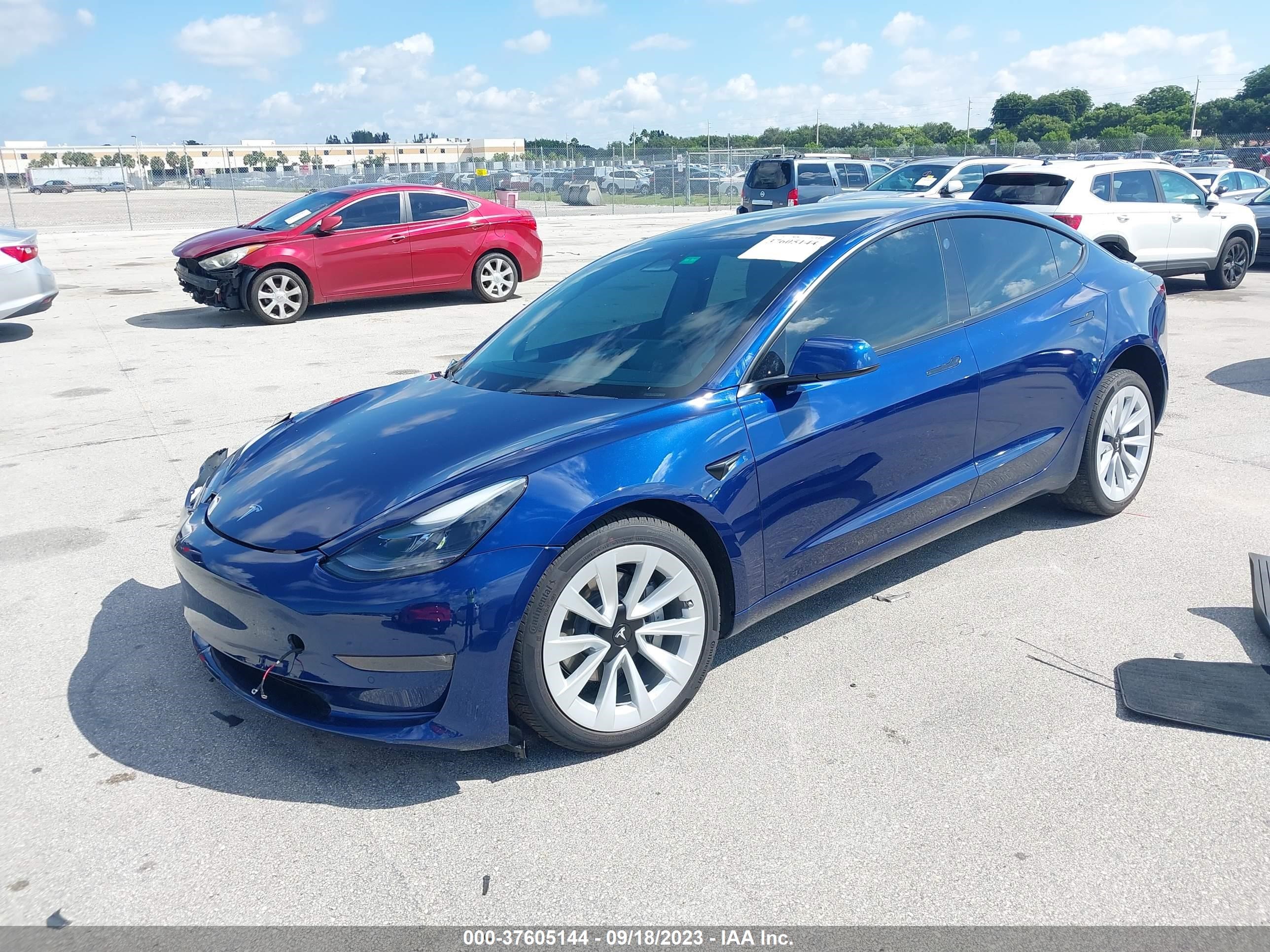 5YJ3E1EB4NF167825  tesla model 3 2022 IMG 1