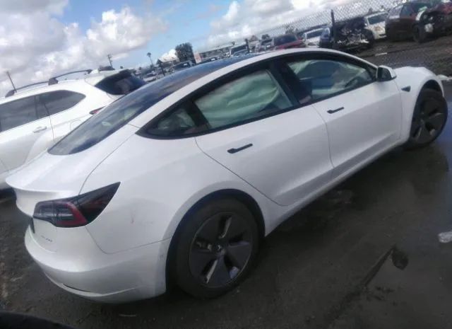 5YJ3E1EB4NF228526  tesla model 3 2022 IMG 3