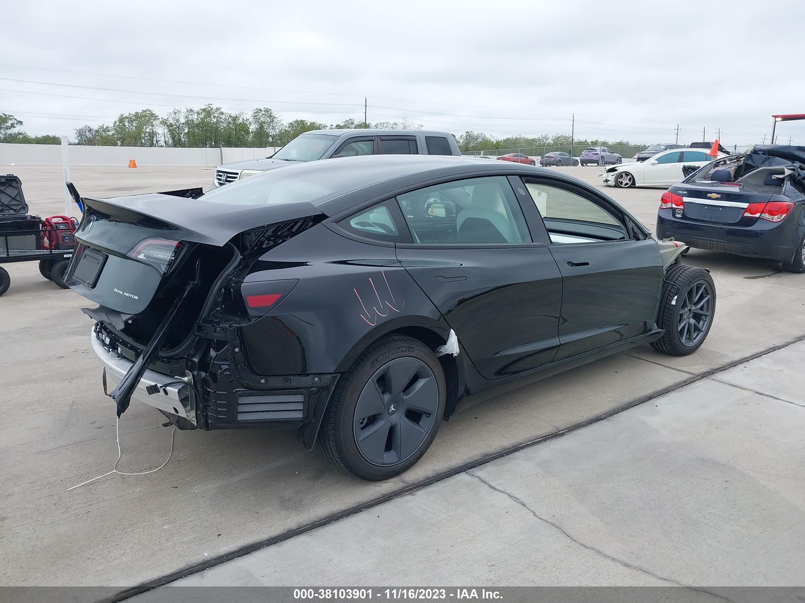 5YJ3E1EB6NF153909  tesla model 3 2022 IMG 3