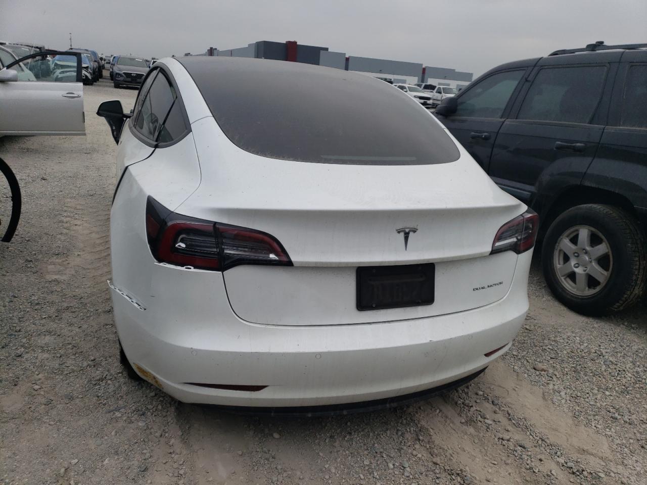 5YJ3E1EB7NF252092  tesla model 3 2022 IMG 5