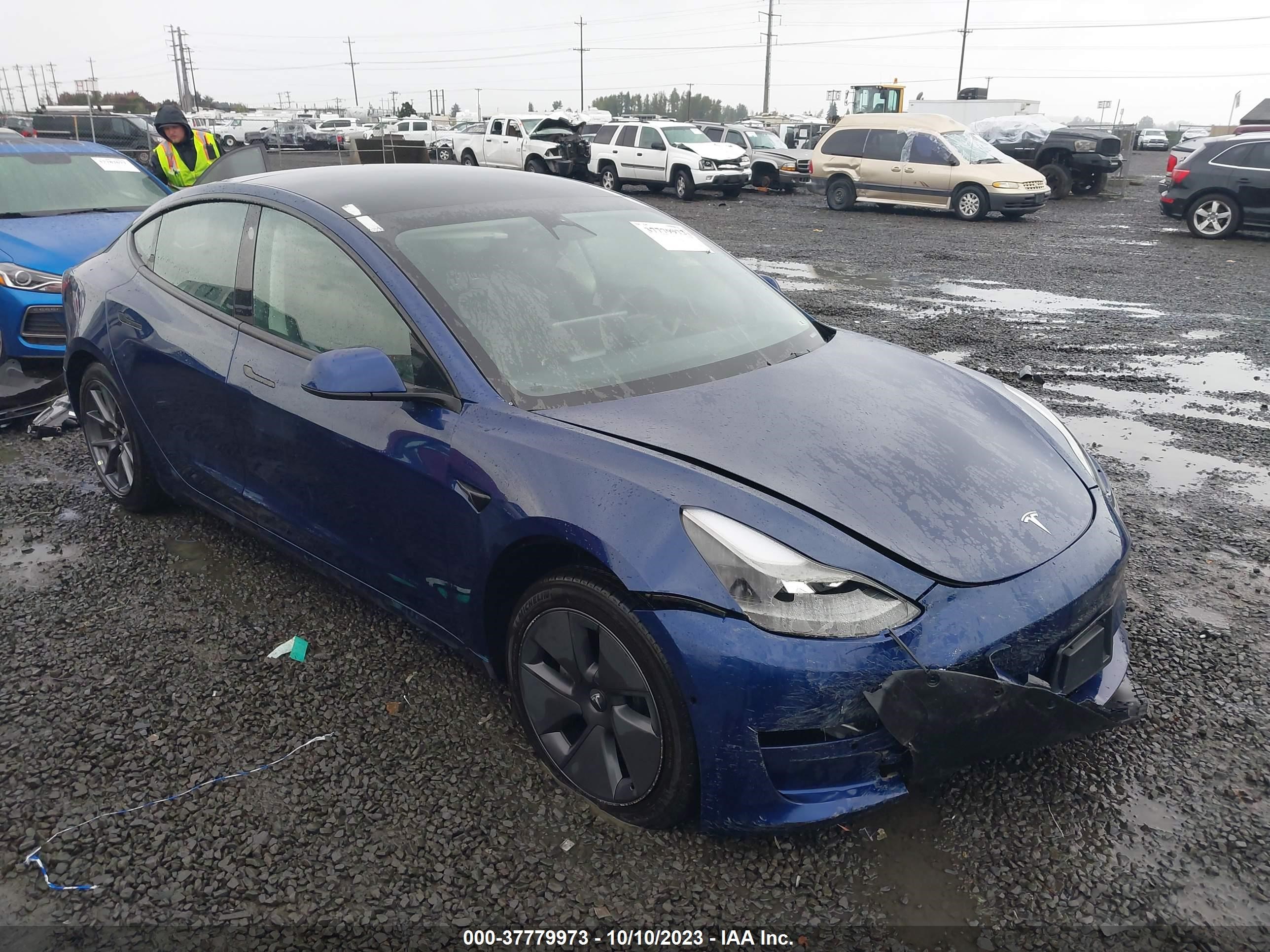 5YJ3E1EB7NF270902  tesla model 3 2022 IMG 0