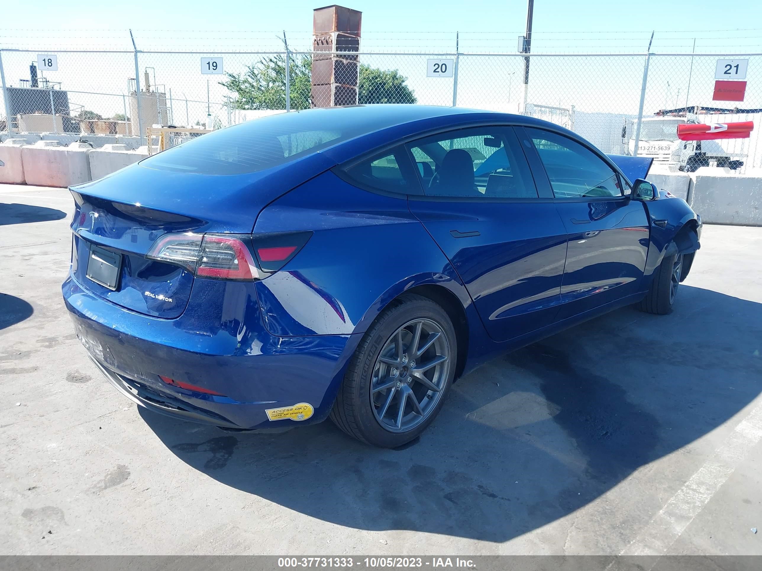 5YJ3E1EB8NF183008  tesla model 3 2022 IMG 3