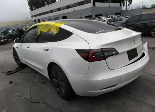 5YJ3E1EB8NF349429  tesla model 3 2022 IMG 2