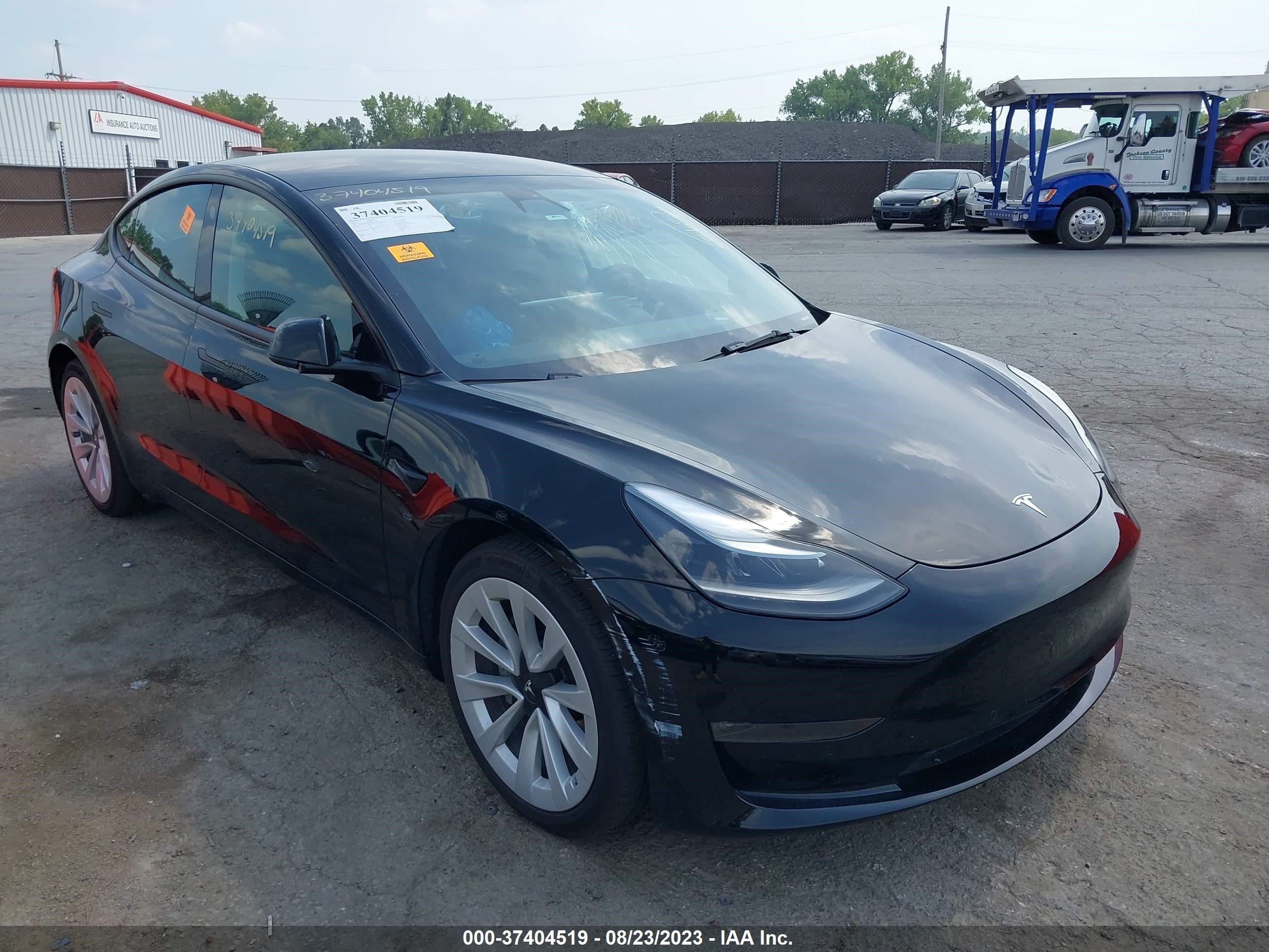 5YJ3E1EB9NF132388  tesla model 3 2022 IMG 0