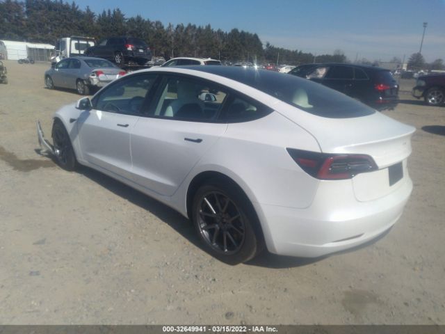 5YJ3E1EBXNF170311  tesla model 3 2022 IMG 2