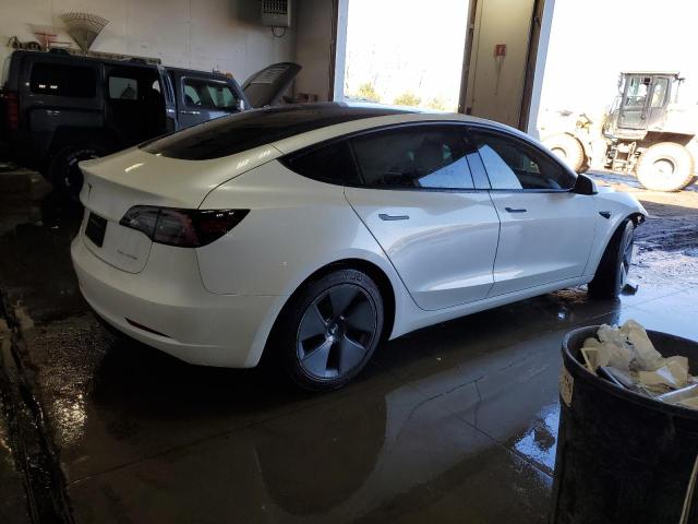 5YJ3E1EBXNF174018  tesla model 3 2022 IMG 2