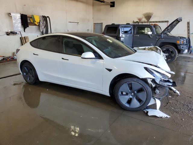 5YJ3E1EBXNF174018  tesla model 3 2022 IMG 3