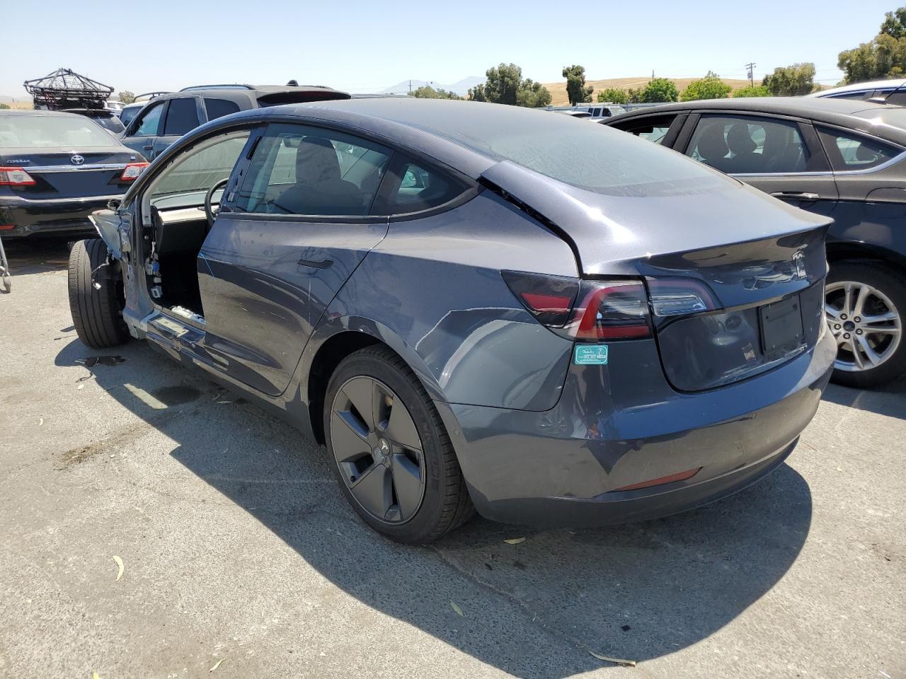 5YJ3E1EBXNF205333  tesla model 3 2022 IMG 1