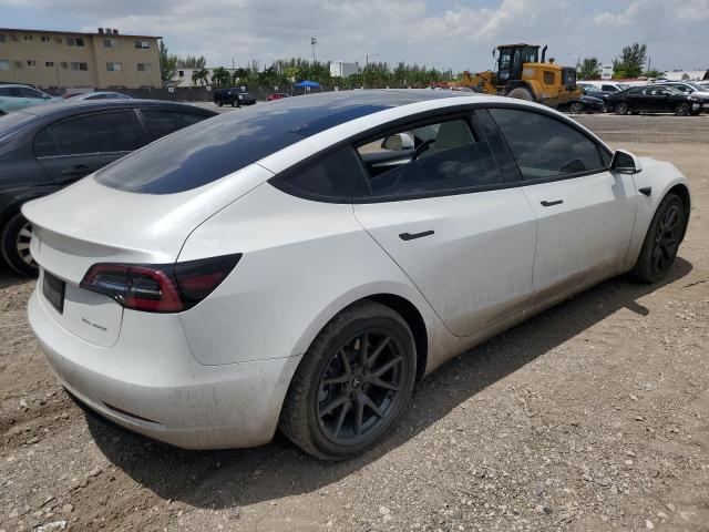 5YJ3E1EBXNF305285  tesla model 3 2022 IMG 2