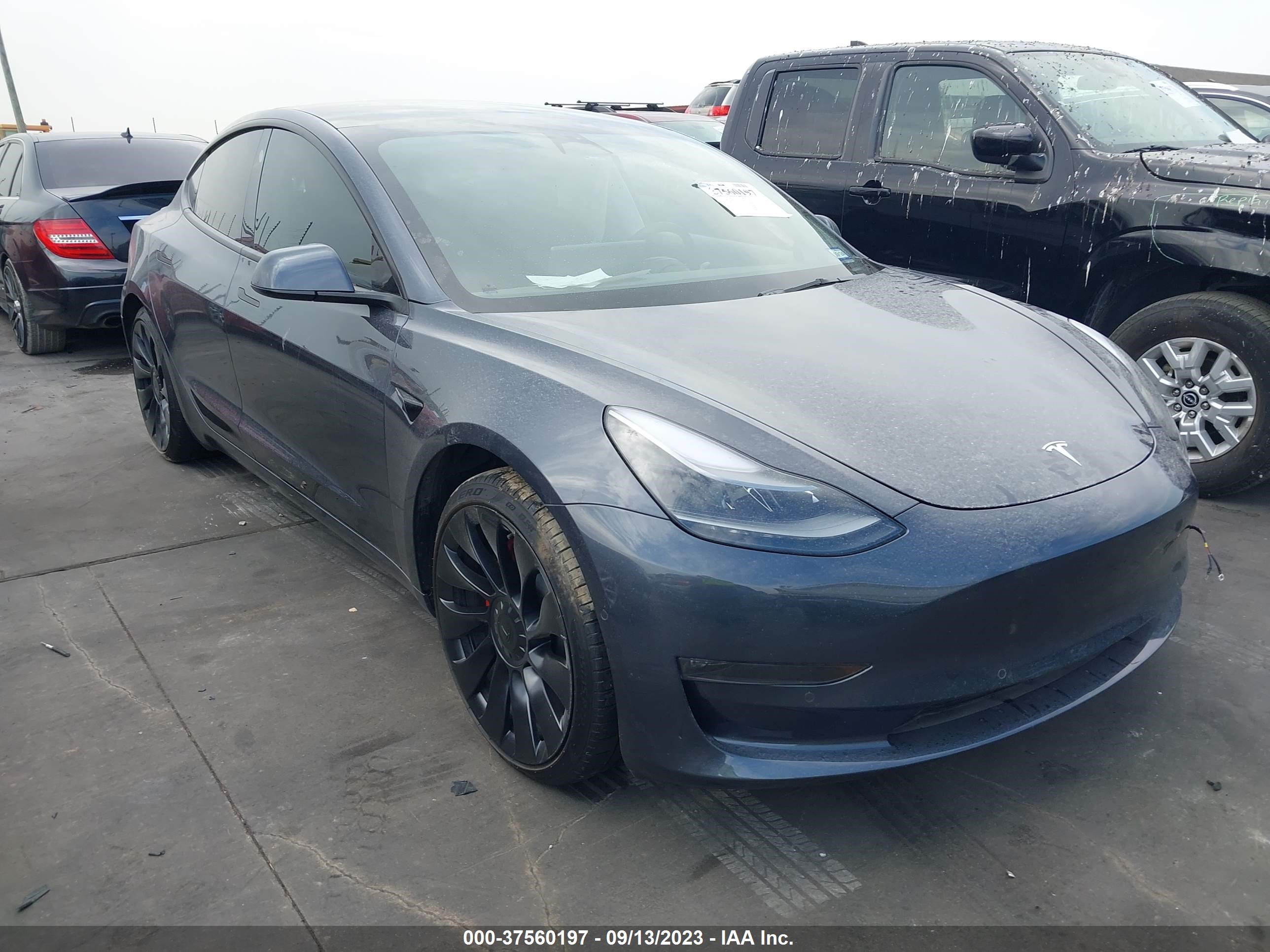 5YJ3E1EC7NF261867  tesla model 3 2022 IMG 0