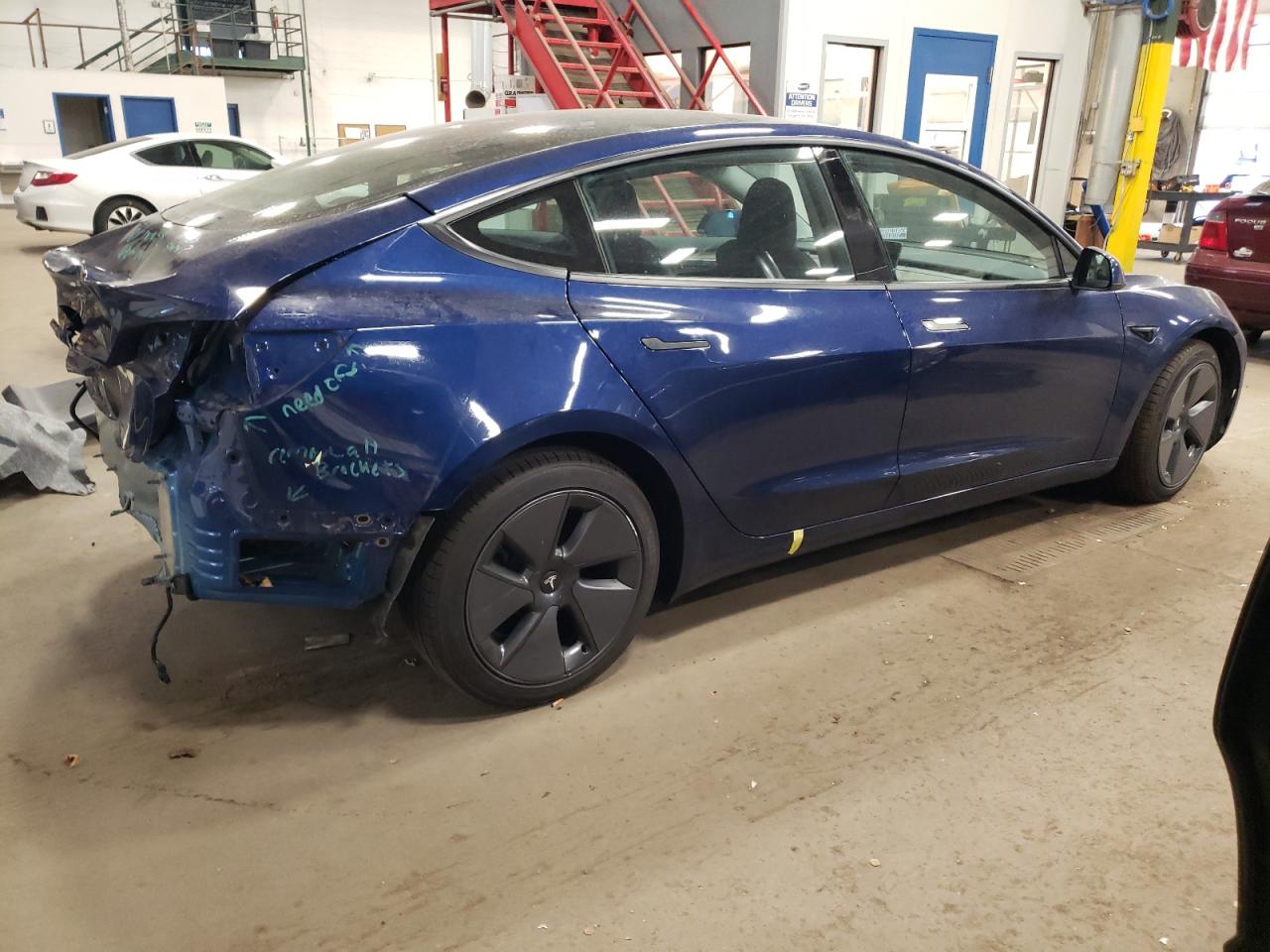 5YJ3E1EA0PF484933  tesla model 3 2023 IMG 2