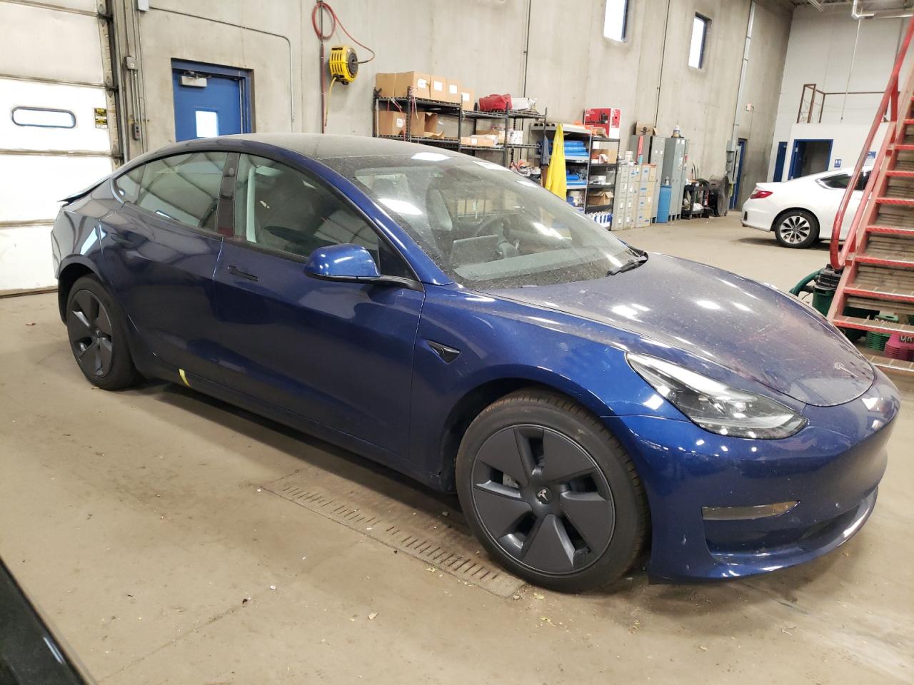 5YJ3E1EA0PF484933  tesla model 3 2023 IMG 3