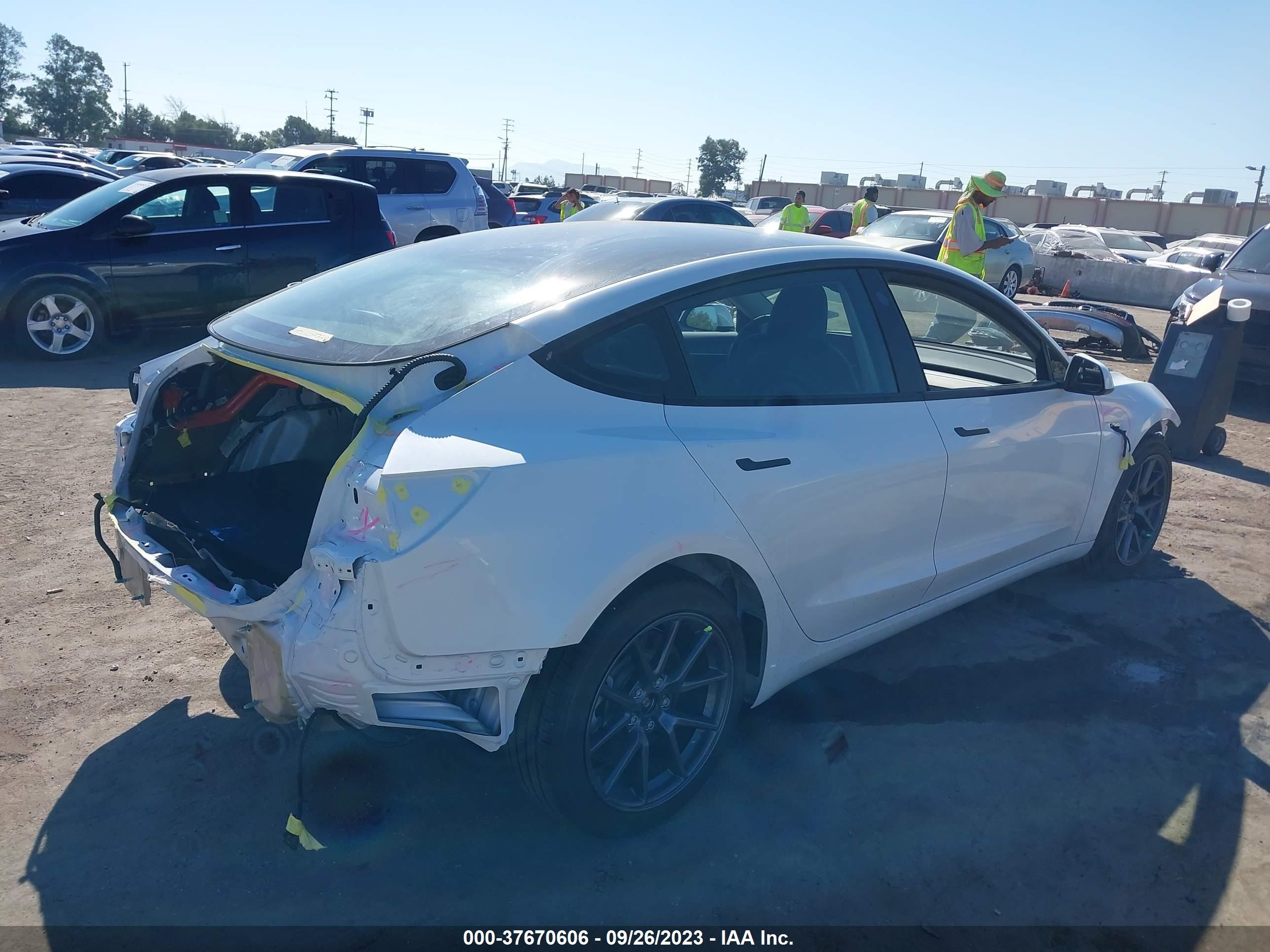 5YJ3E1EA3PF545658  tesla model 3 2023 IMG 3