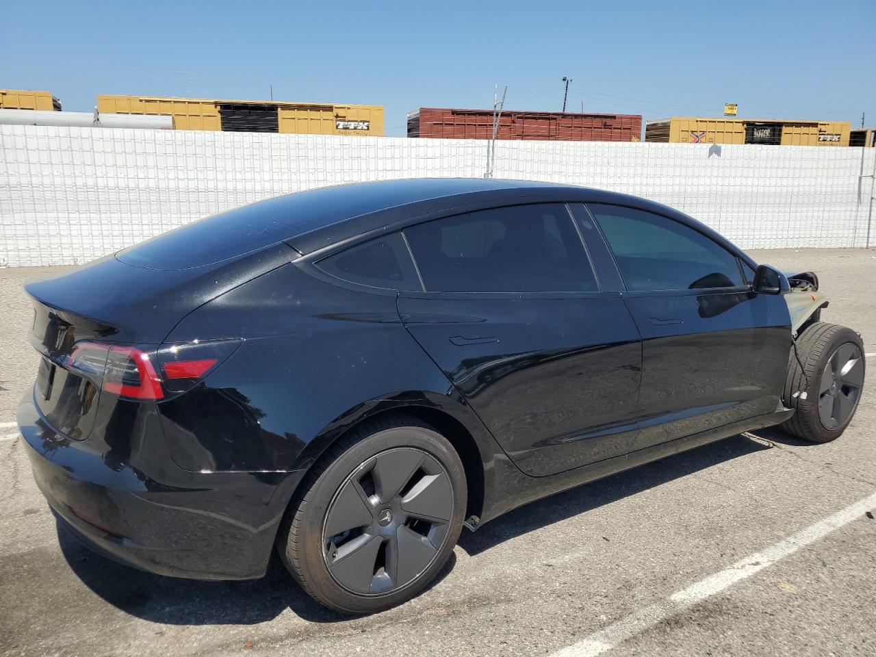 5YJ3E1EA7PF467580  tesla model 3 2023 IMG 2