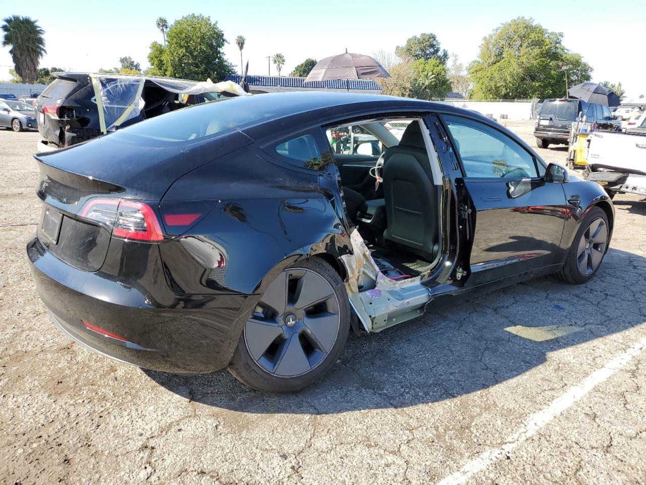 5YJ3E1EA8PF669800  tesla model 3 2023 IMG 2