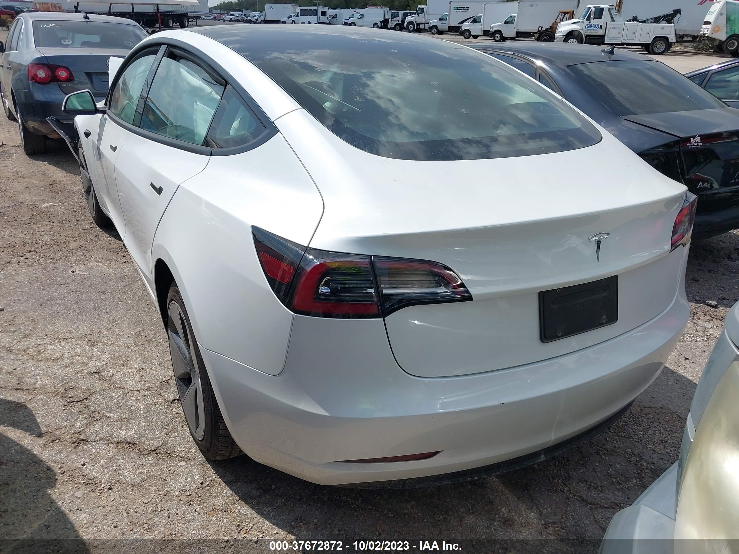 5YJ3E1EA9PF485885  tesla model 3 2023 IMG 2