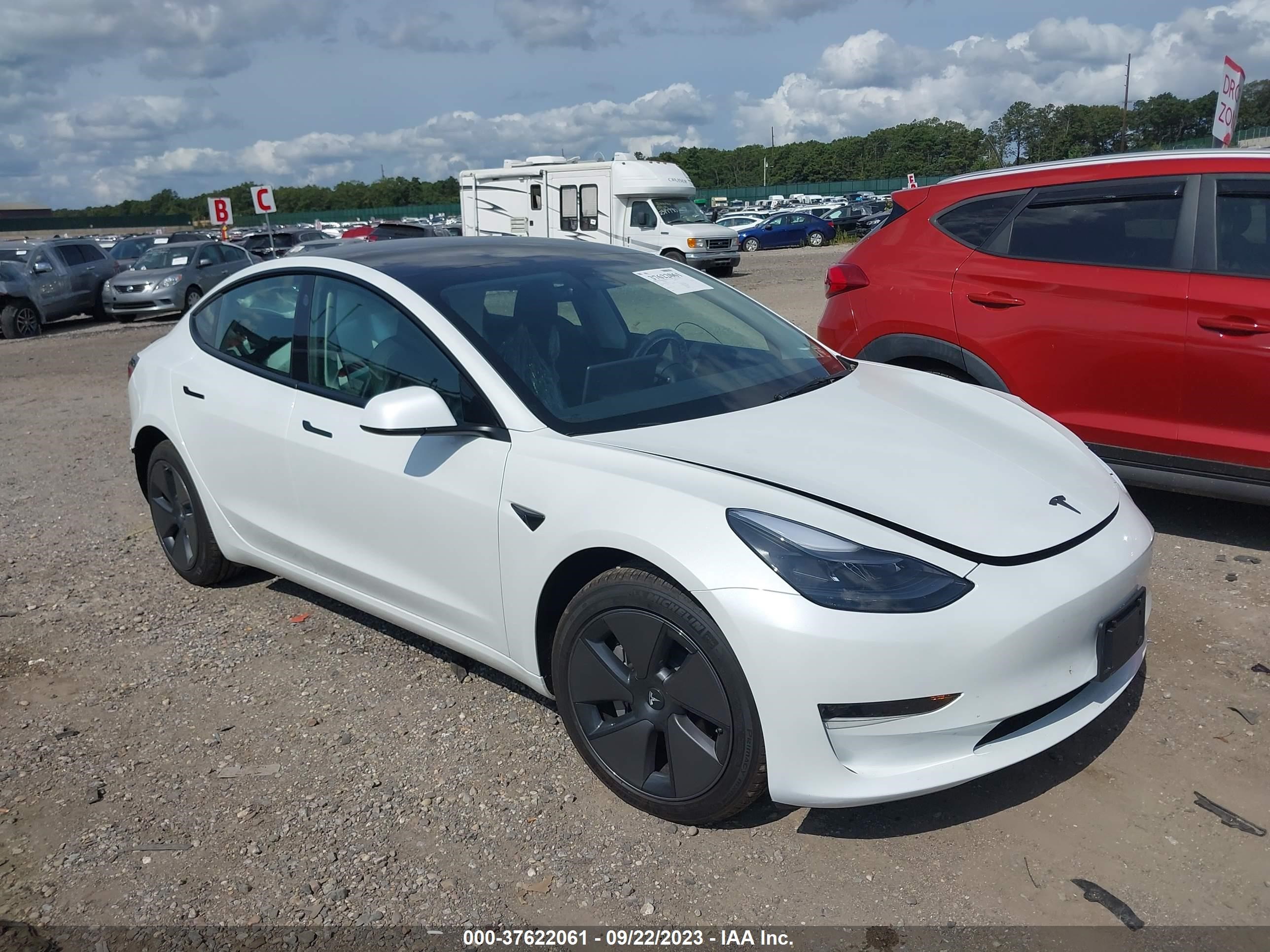 5YJ3E1EA9PF606415  tesla model 3 2023 IMG 0