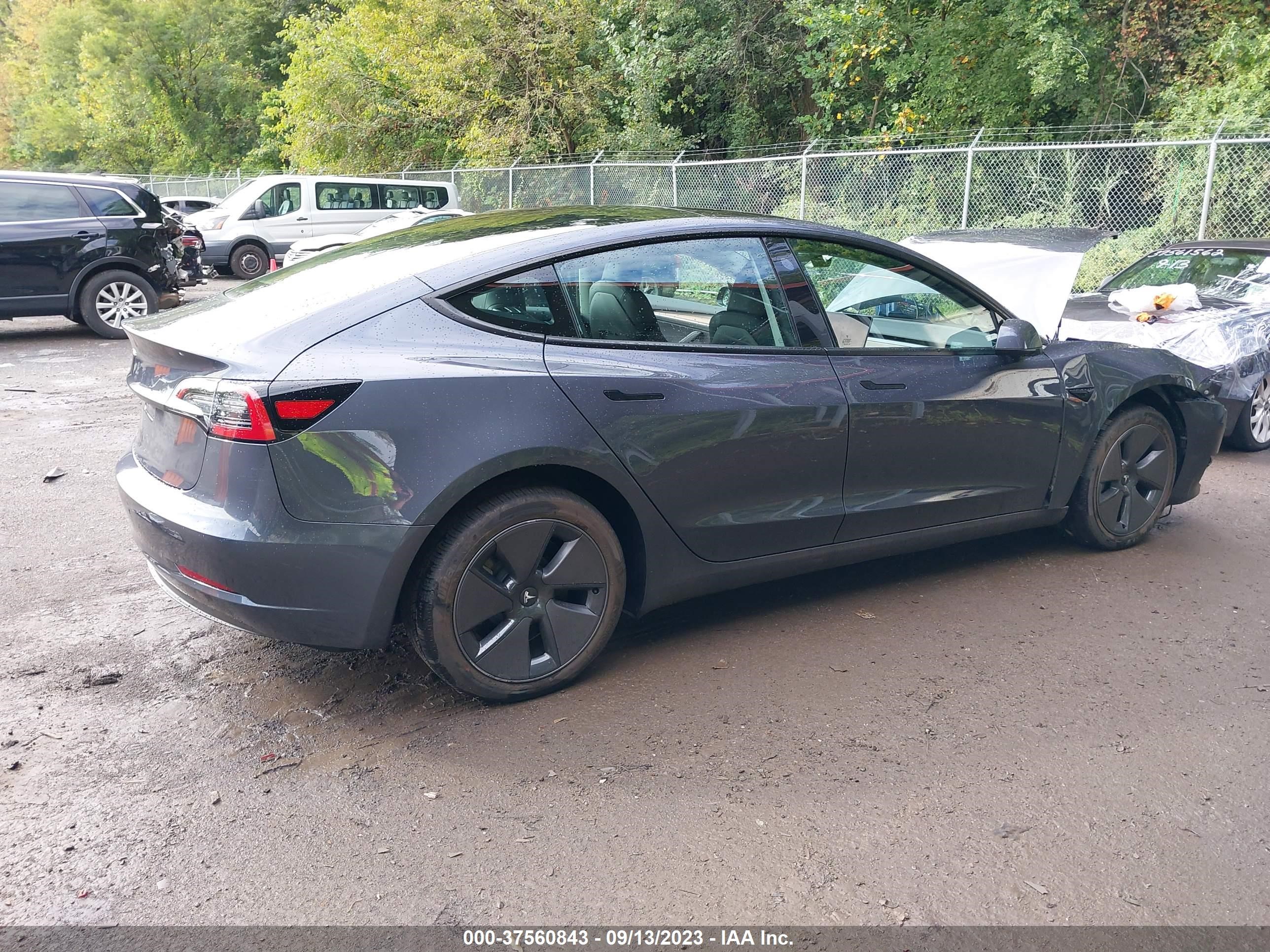 5YJ3E1EA9PF613512  tesla model 3 2023 IMG 3