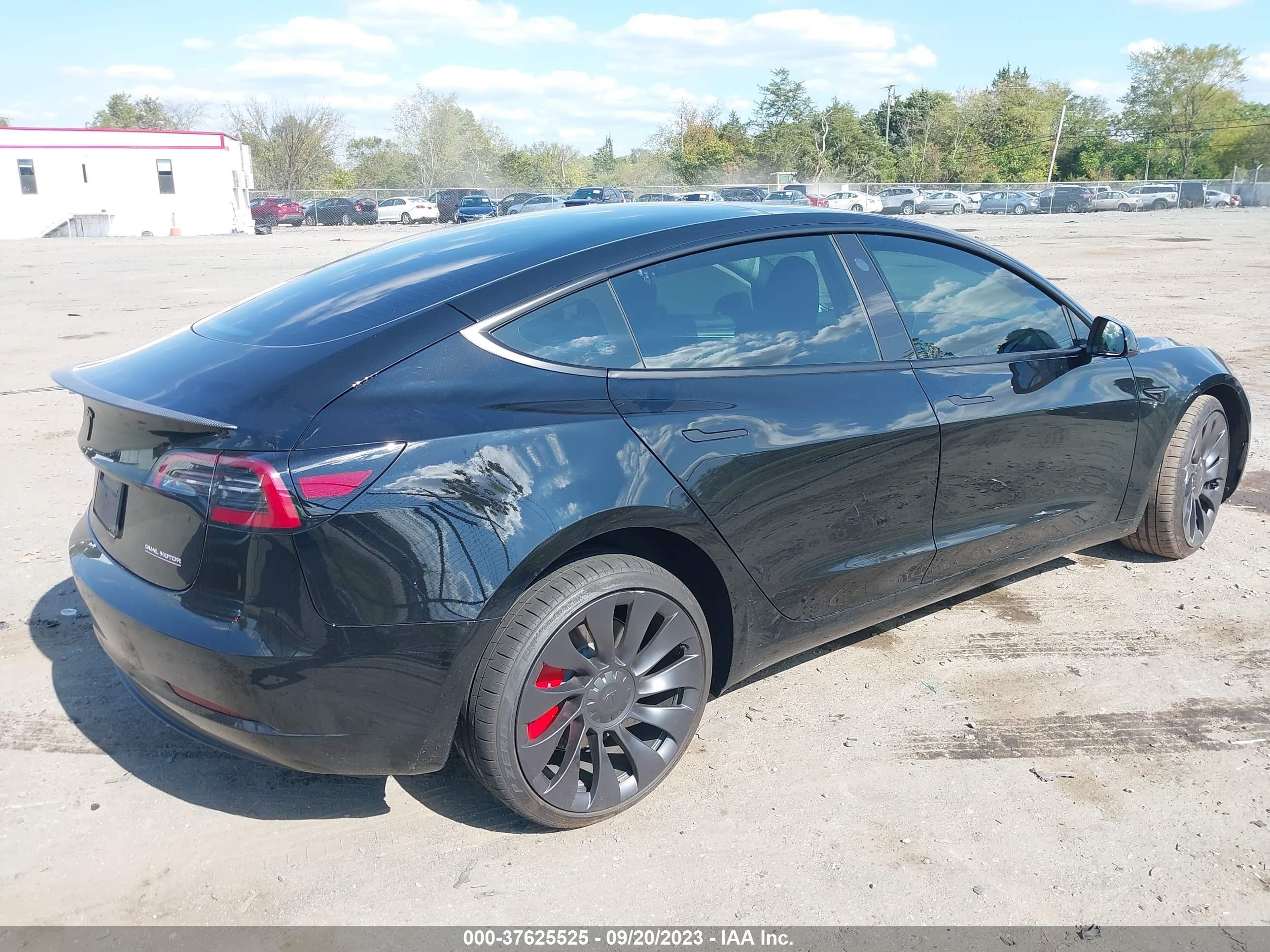 5YJ3E1EC3PF593002  tesla model 3 2023 IMG 3