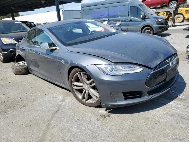 5YJSA1AC5DFP10149  tesla model s 2013 IMG 3