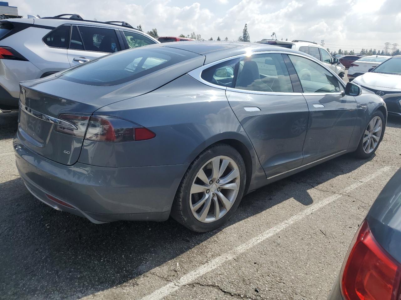 5YJSA1CG6DFP21130  tesla model s 2013 IMG 2