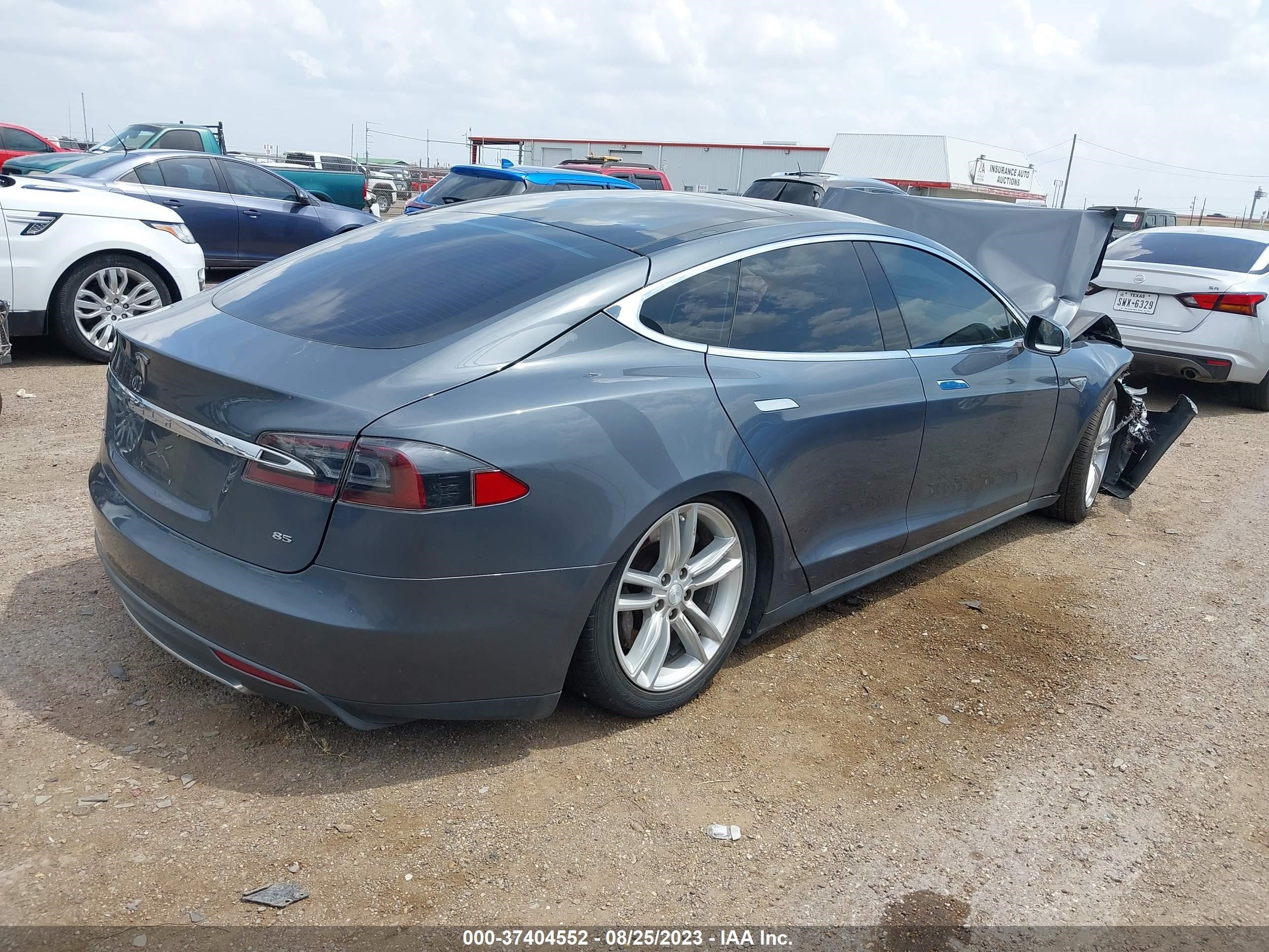 5YJSA1CN5DFP15852  tesla model s 2013 IMG 3