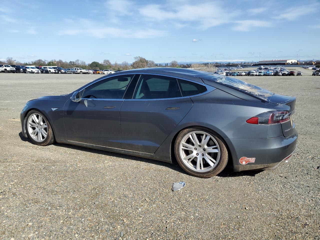 5YJSA1DN6DFP14076  tesla model s 2013 IMG 1