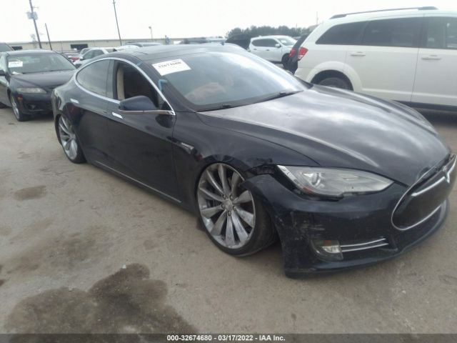 5YJSA1DP1DFP16156  tesla model s 2013 IMG 0