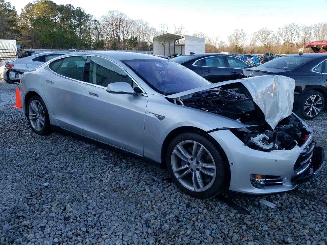 5YJSA1H13EFP60439  tesla model s 2014 IMG 3