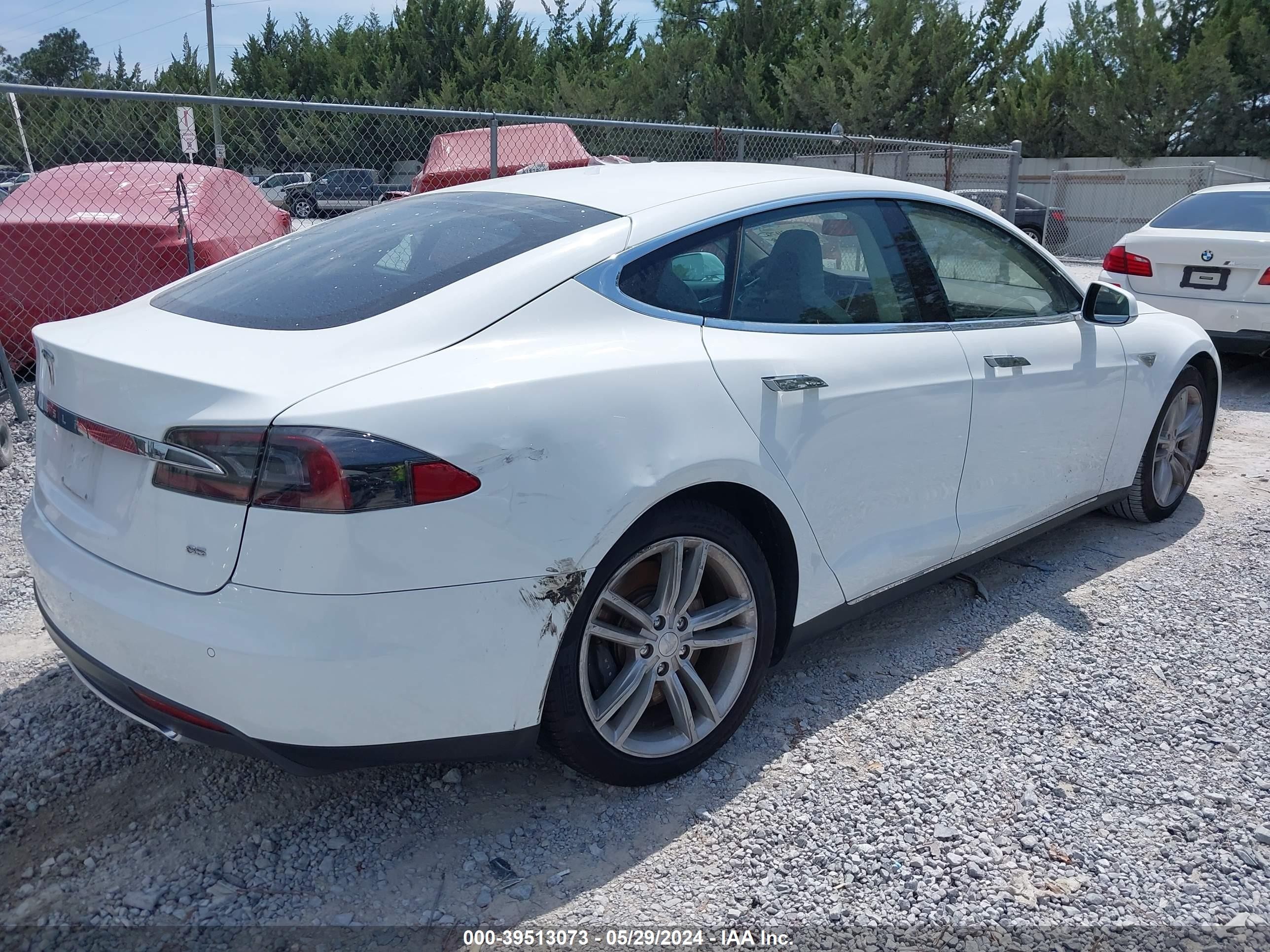 5YJSA1H14EFP40216  tesla model s 2014 IMG 3