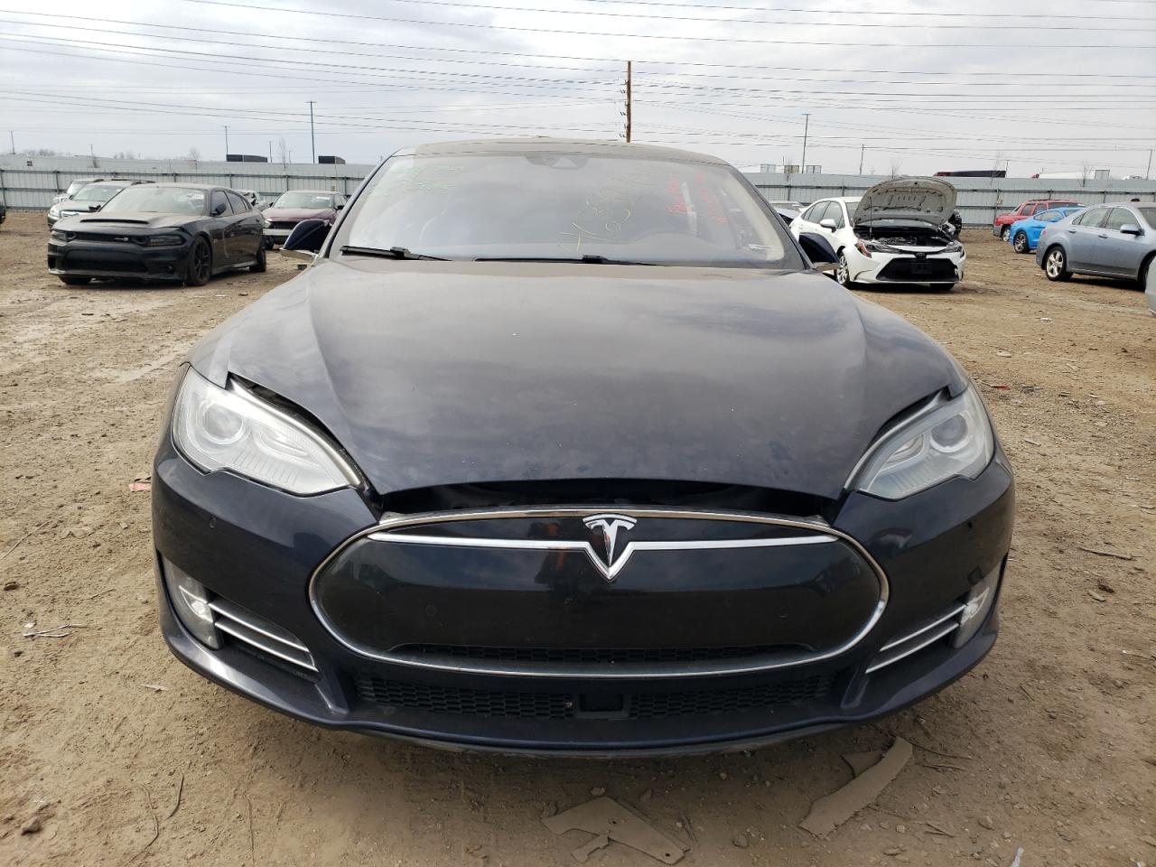 5YJSA1H18EFP62445  tesla model s 2014 IMG 4