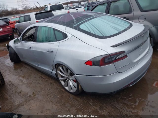 5YJSA1H23EFP64712  tesla model s 2014 IMG 2