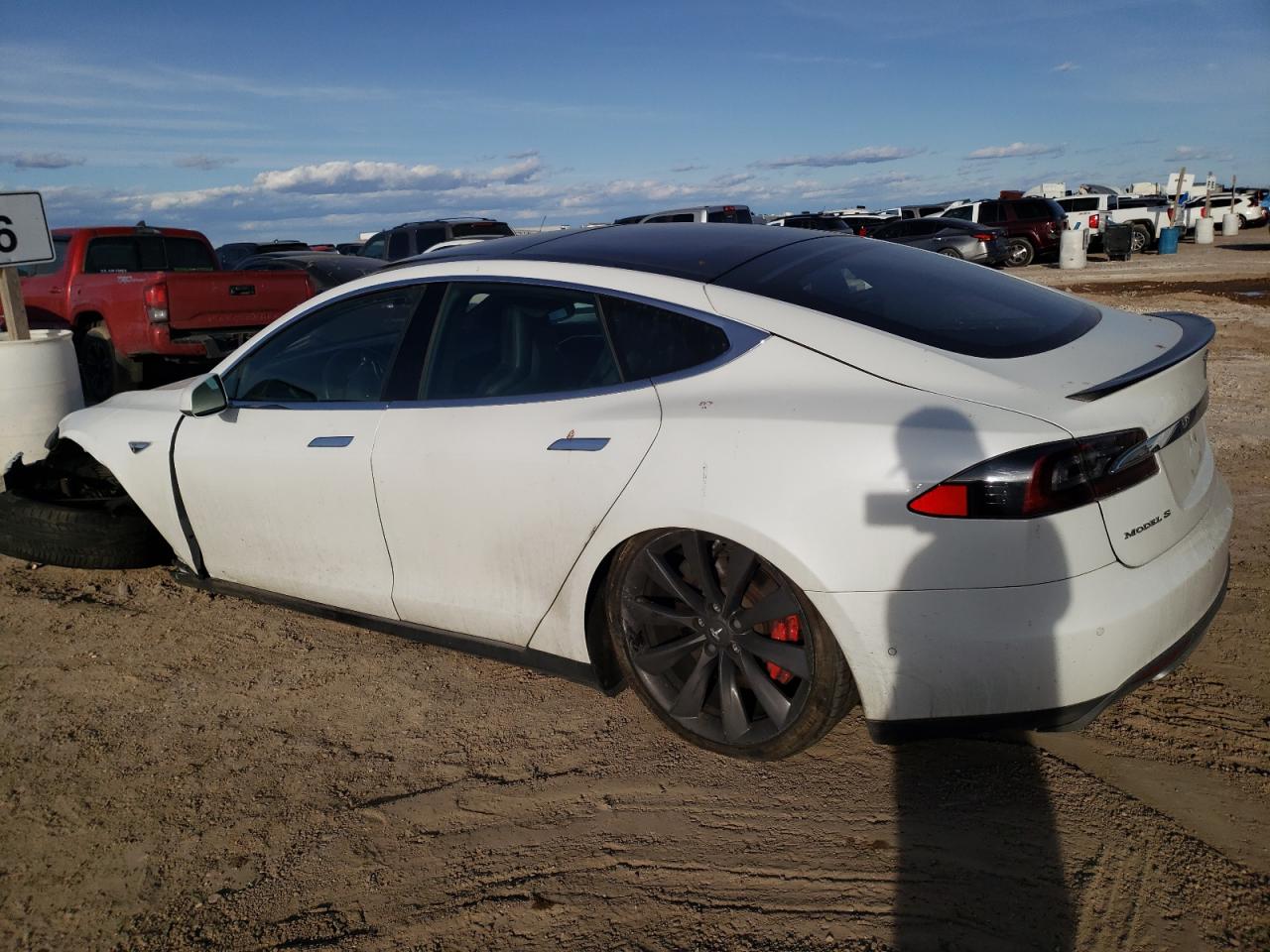 5YJSA1H23EFP65813  tesla model s 2014 IMG 1