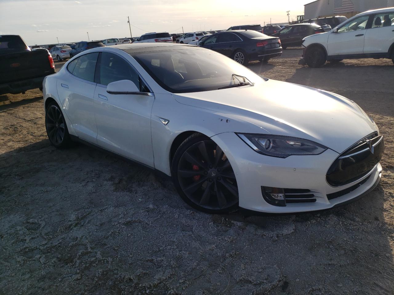 5YJSA1H23EFP65813  tesla model s 2014 IMG 3