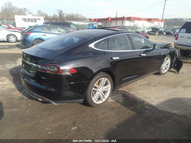 5YJSA1E22FF118633  tesla model s 2015 IMG 3