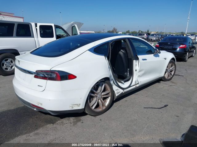 5YJSA1E26FF117307  tesla model s 2015 IMG 3