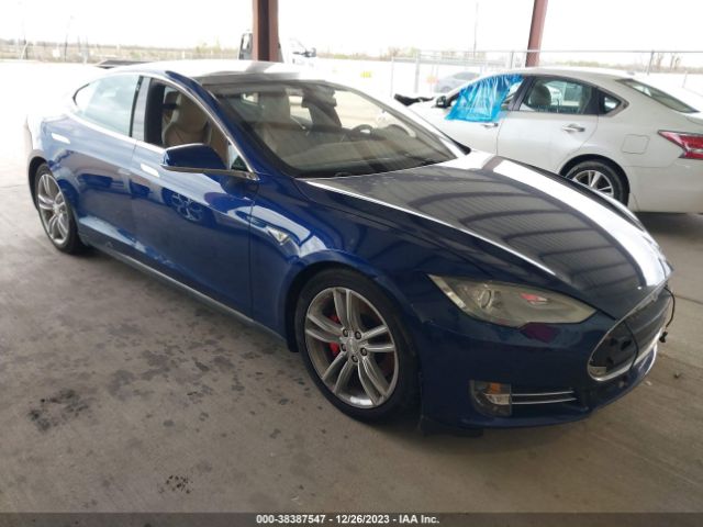 5YJSA1E44FF104184  tesla model s 2015 IMG 0