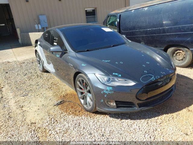 5YJSA1E47FF102557  tesla model s 2015 IMG 0