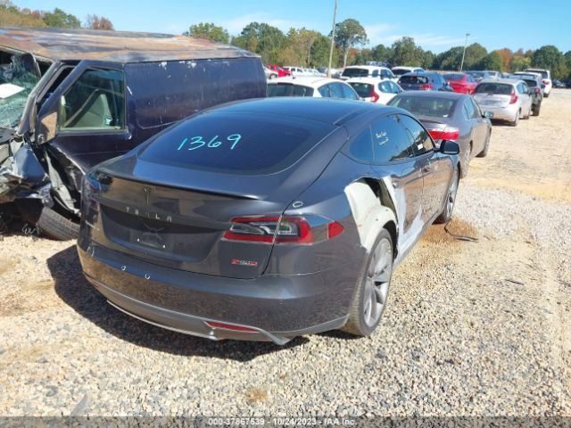 5YJSA1E47FF102557  tesla model s 2015 IMG 3