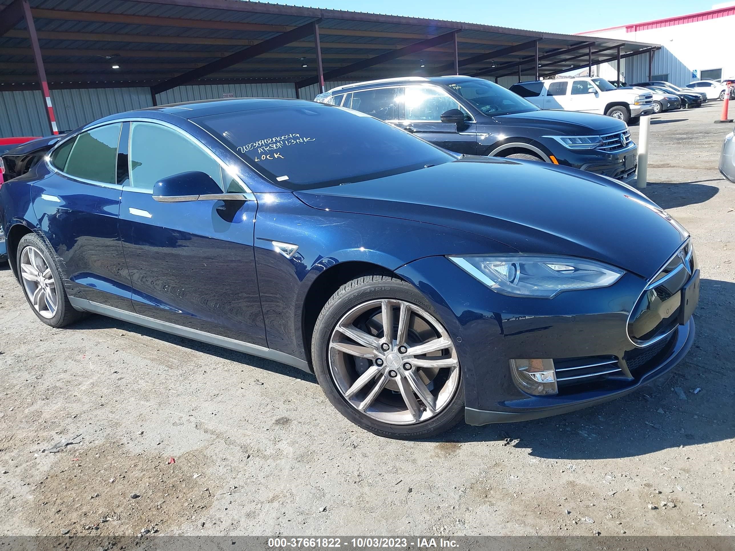 5YJSA1H16FFP77768  tesla model s 2015 IMG 0