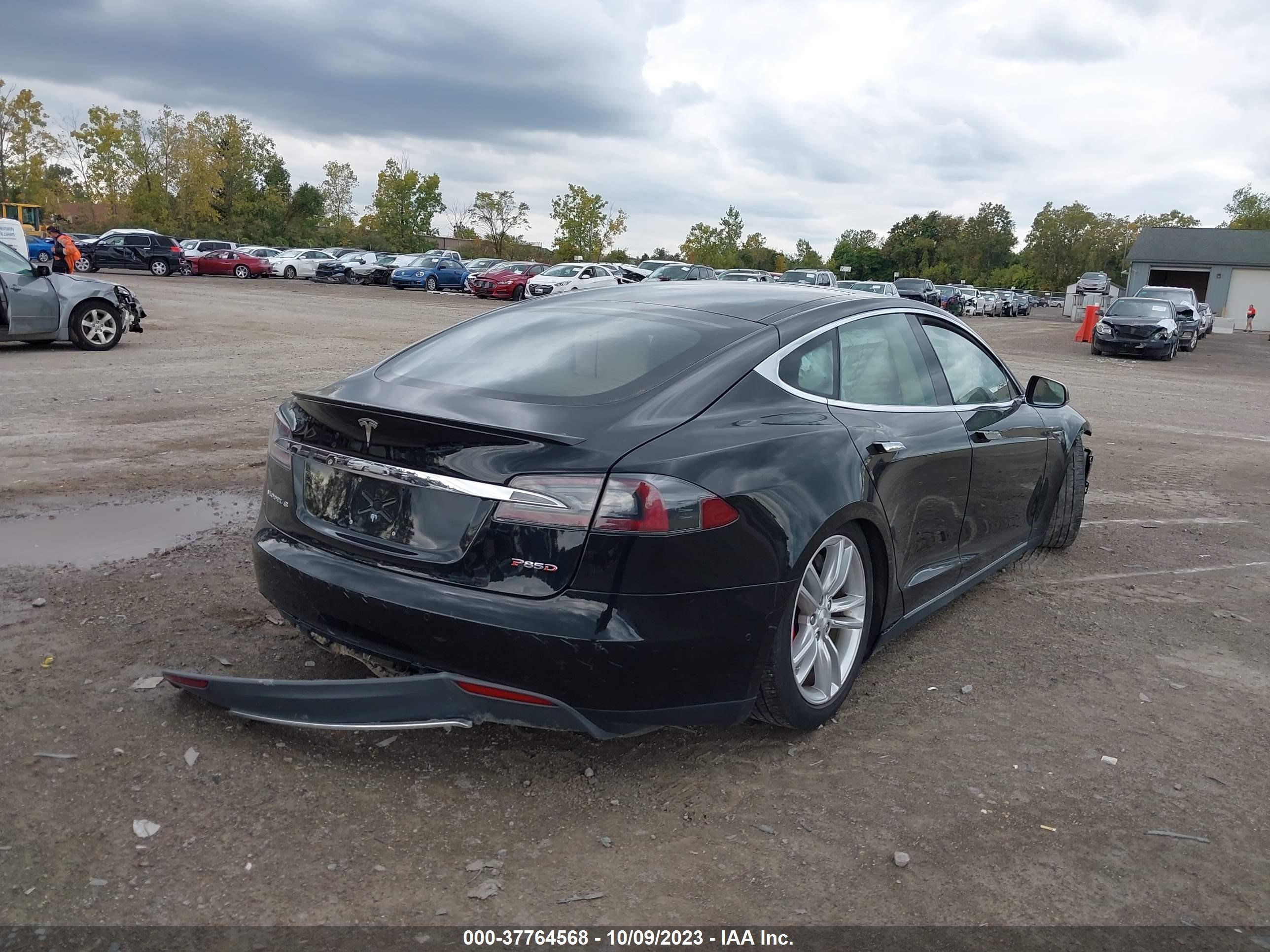 5YJSA1H20FFP79637  tesla model s 2015 IMG 3