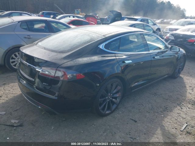 5YJSA1H23FF084553  tesla model s 2015 IMG 3