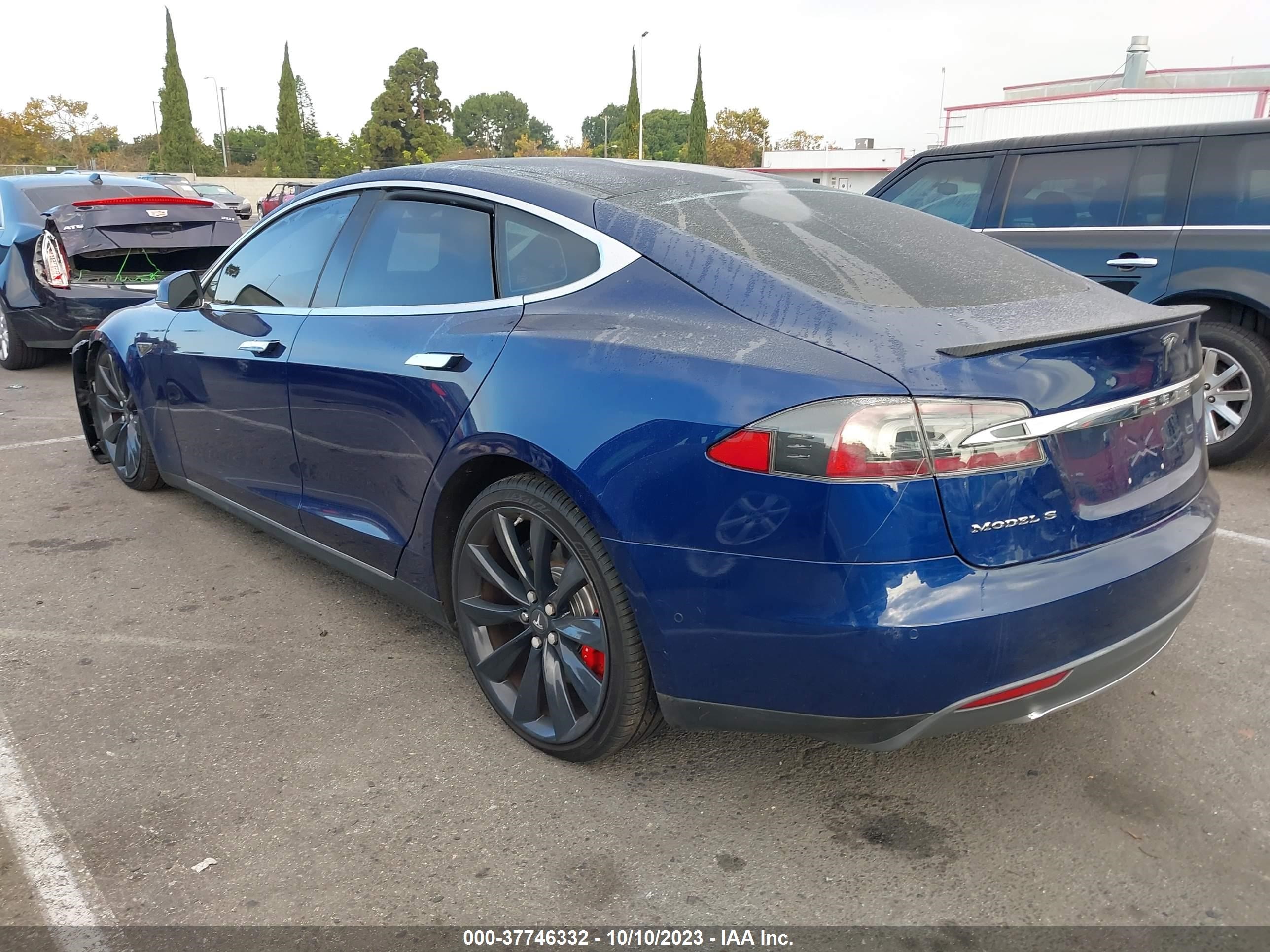 5YJSA1H43FF086384  tesla model s 2015 IMG 2