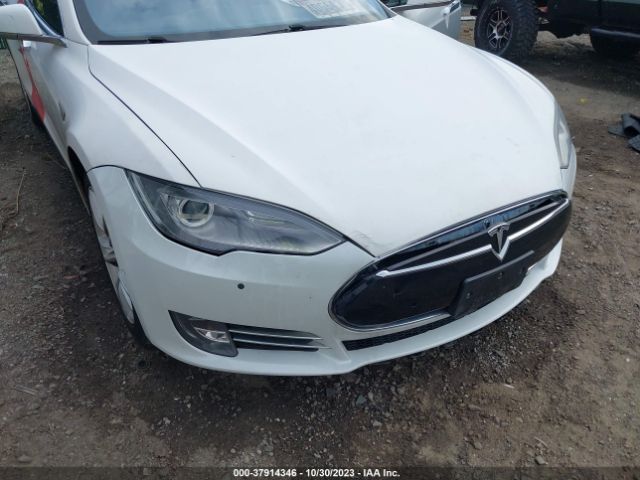 5YJSA1H4XFF081070  tesla model s 2015 IMG 5