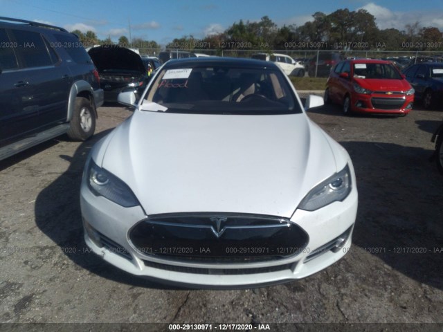 5YJSA1H4XFF082834  tesla model s 2015 IMG 5