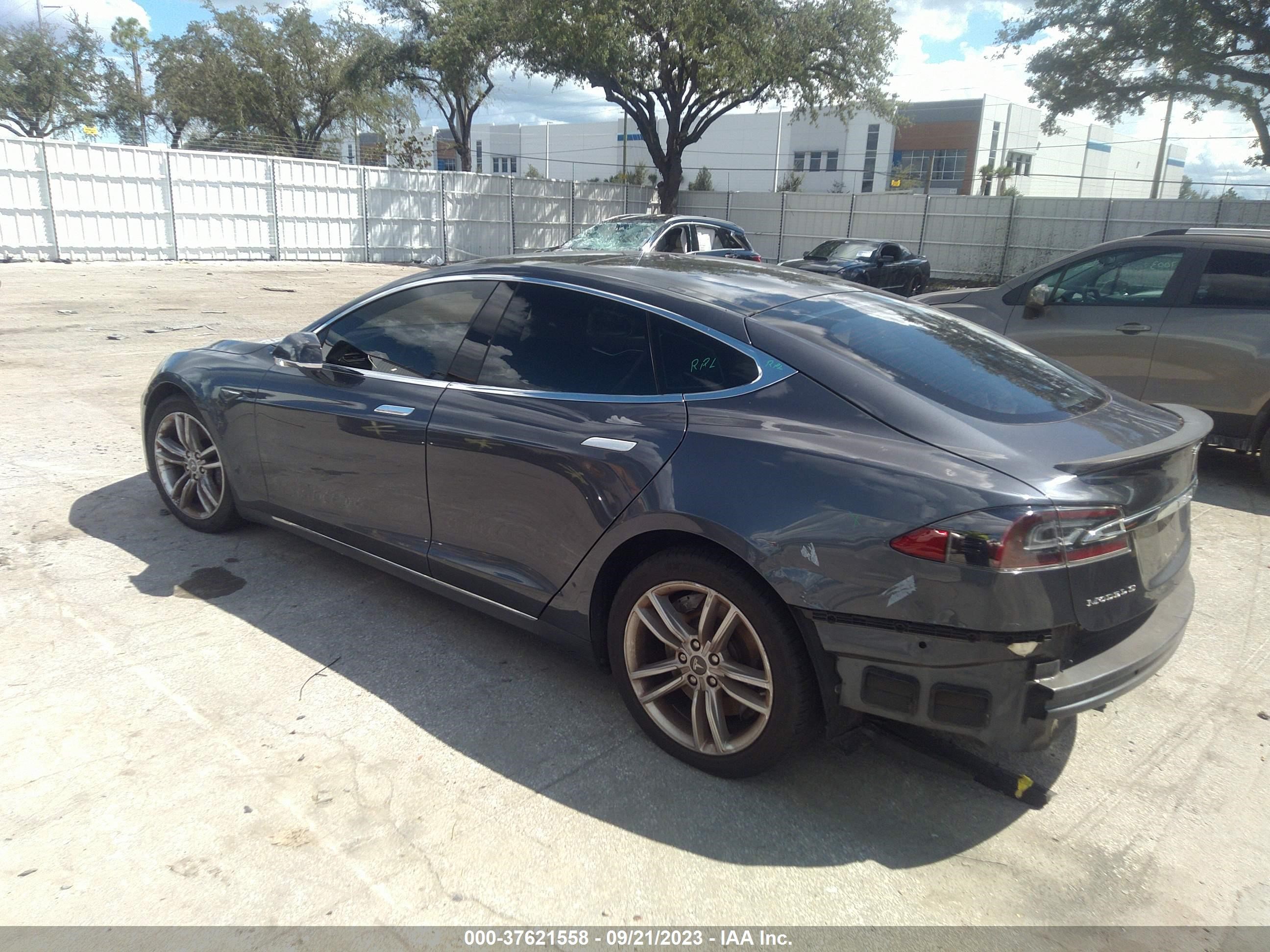 5YJSA1S21FF097150  tesla model s 2015 IMG 2