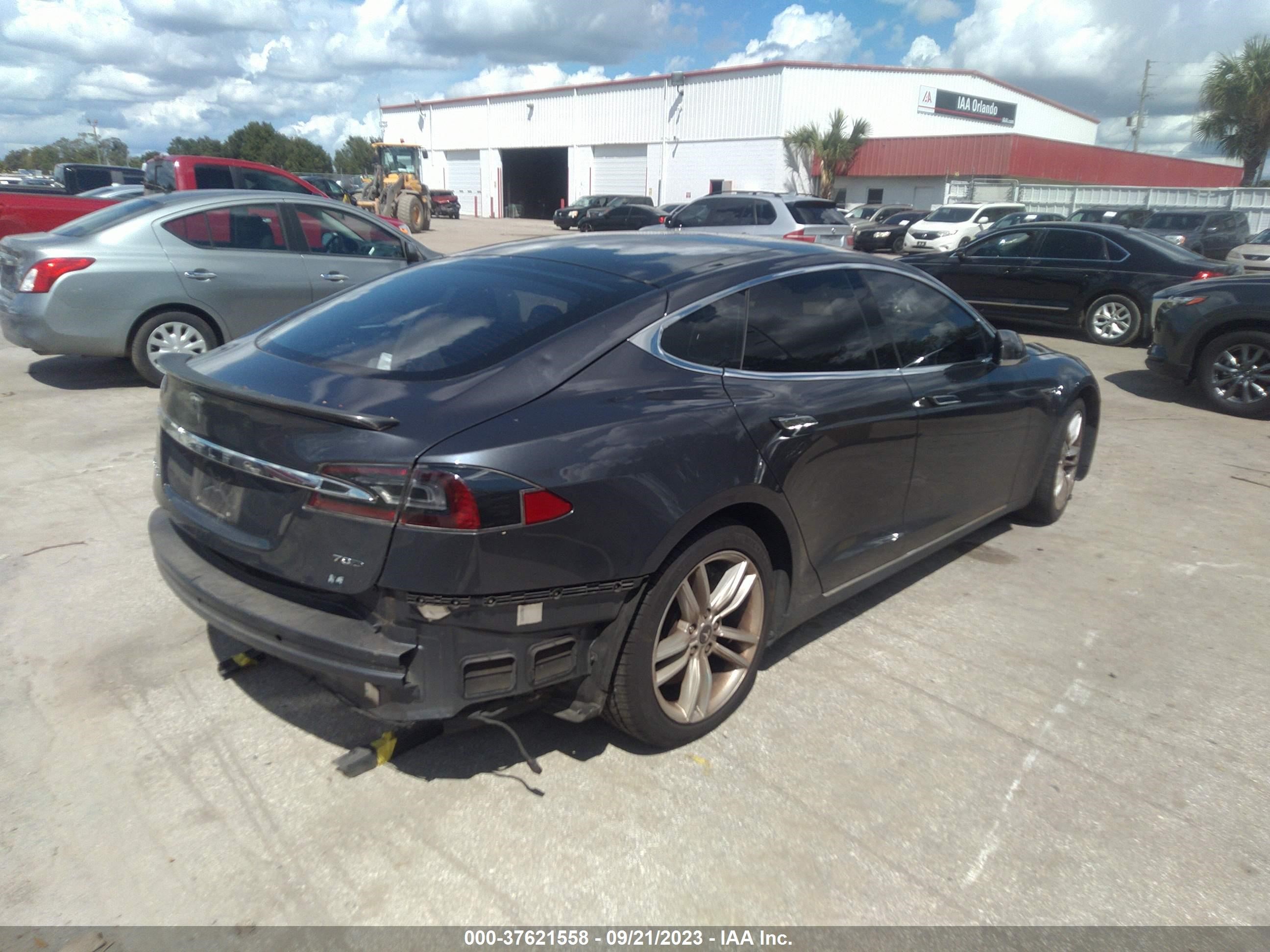 5YJSA1S21FF097150  tesla model s 2015 IMG 3