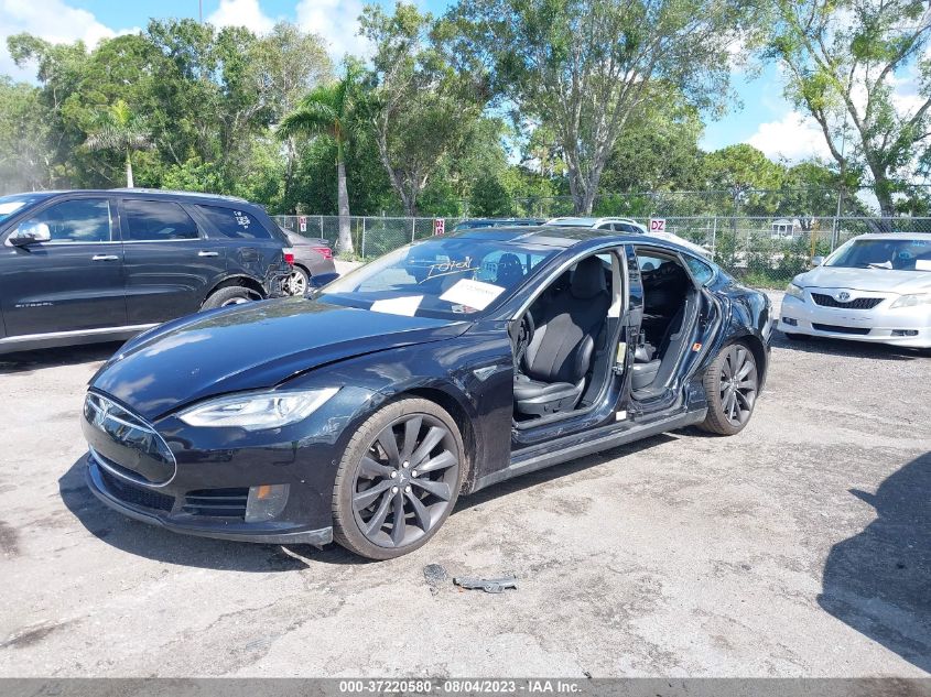 5YJSA1S22FF096573  tesla model s 2015 IMG 1